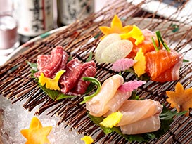 写真:昼神の棲 玄竹の会席料理例